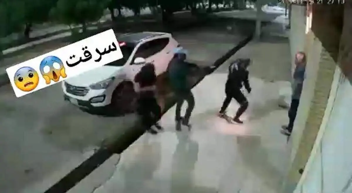 لحظه حمله مسلحانه و وحشیانه چند سارق به راننده سانتافه در اهواز + فیلم