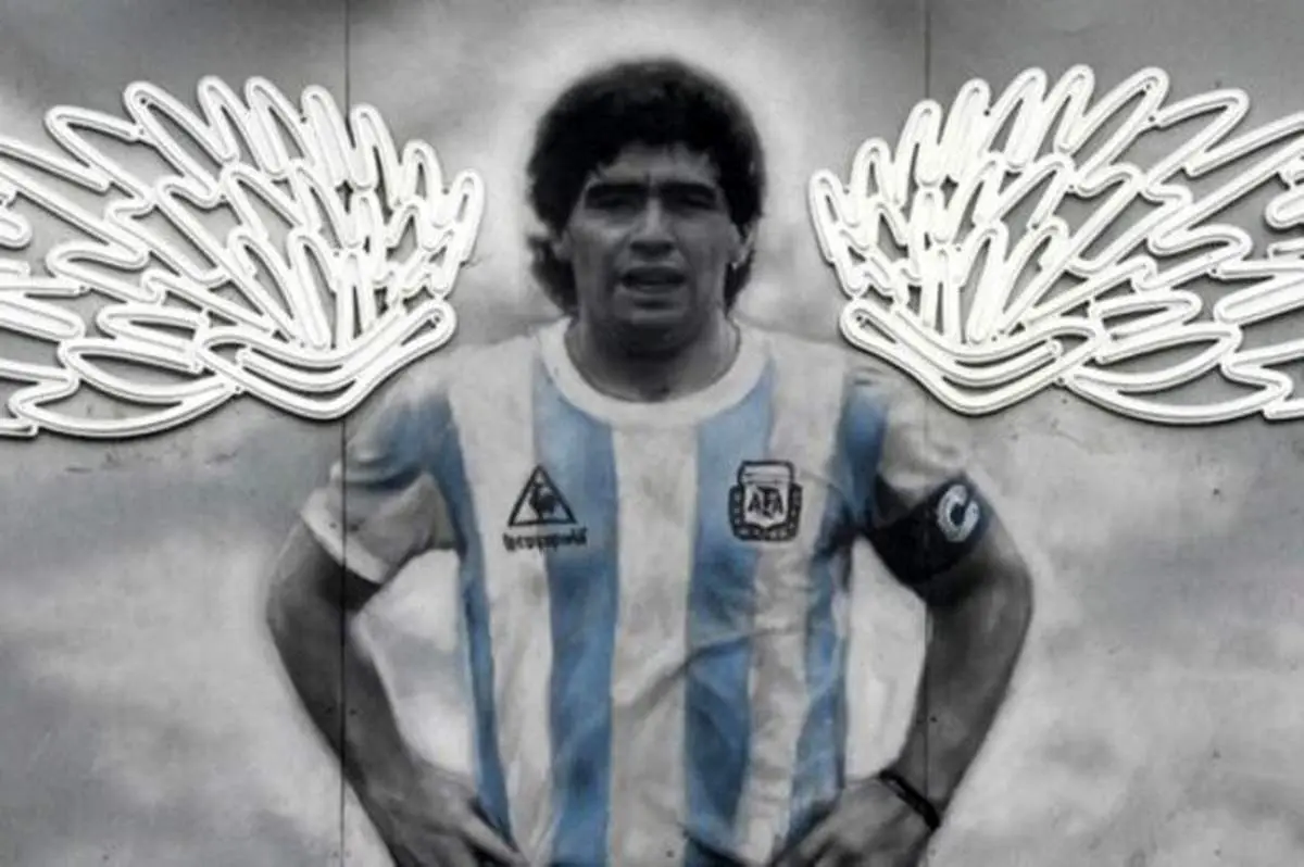 رونمایی از تندیس دون‌دیگو + عکس