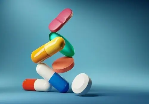 موقع گلو درد از این دمنوش بخورید