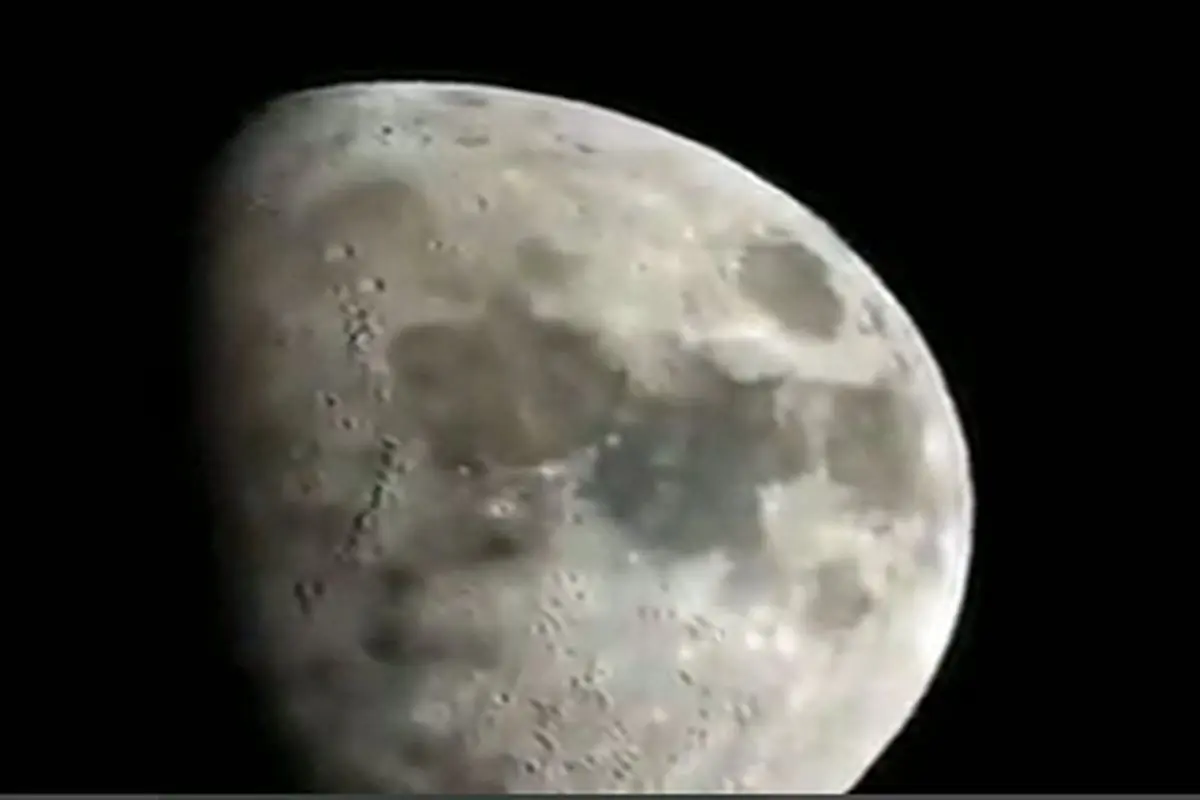 تصاویر دیدنی از لحظه برخورد شهاب سنگ با سطح ماه+ فیلم