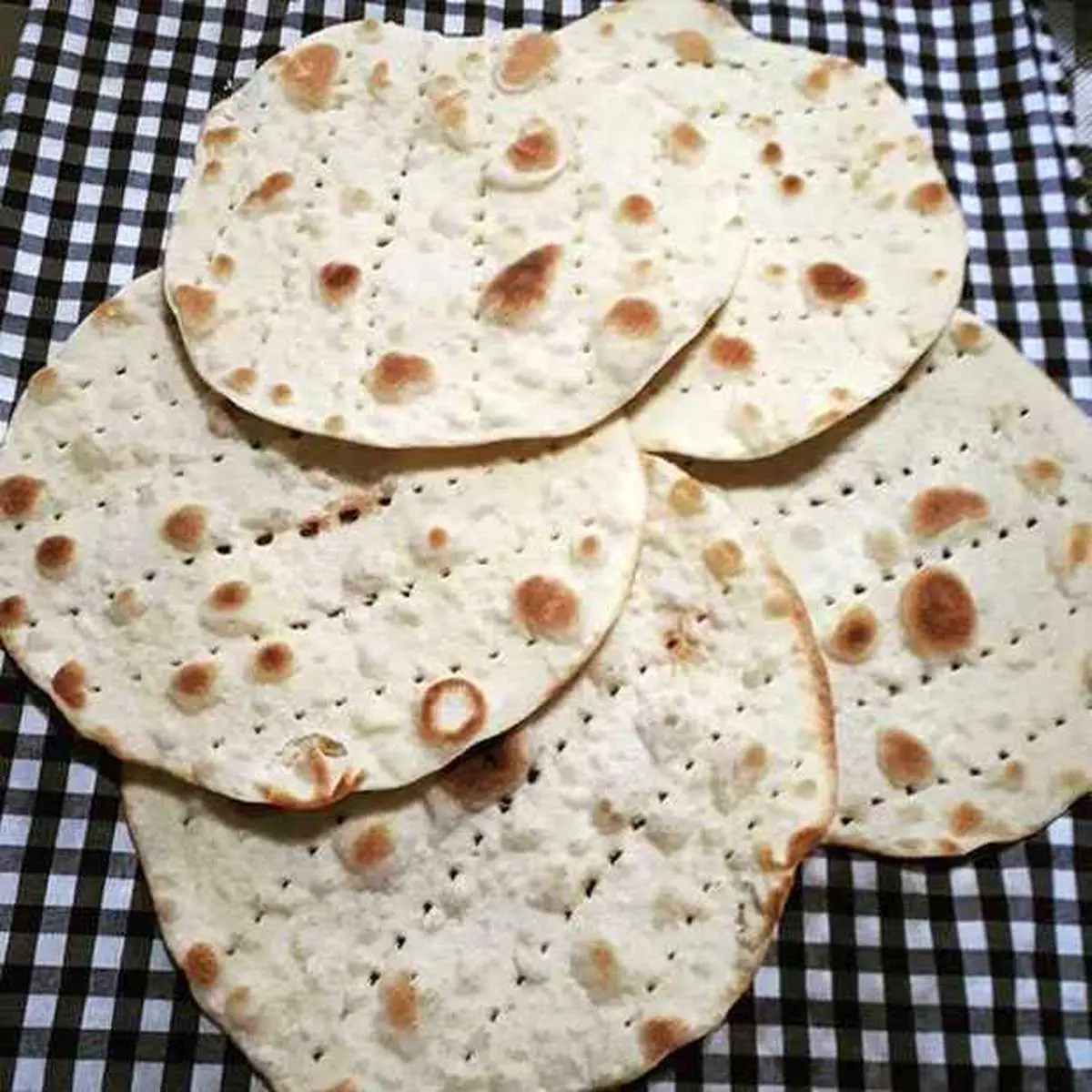 طرز تهیه نان تافتون