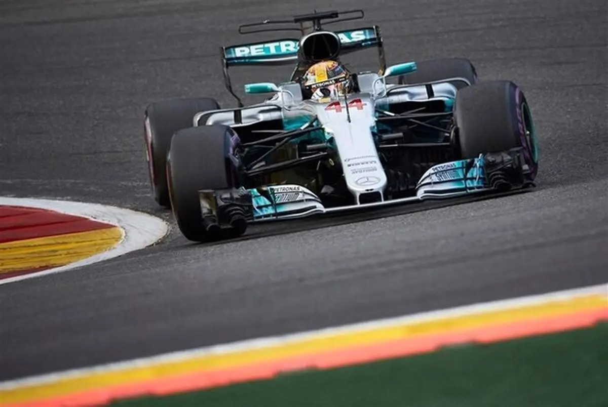 یک ایرانی مانع قهرمانی همیلتون شد! +فیلم