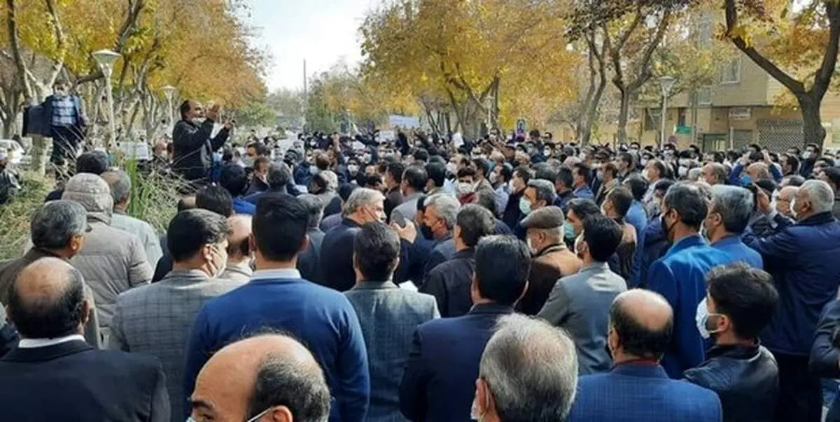 تجمع معلمان برای اجرای لایحه رتبه‌بندی + فیلم و عکس