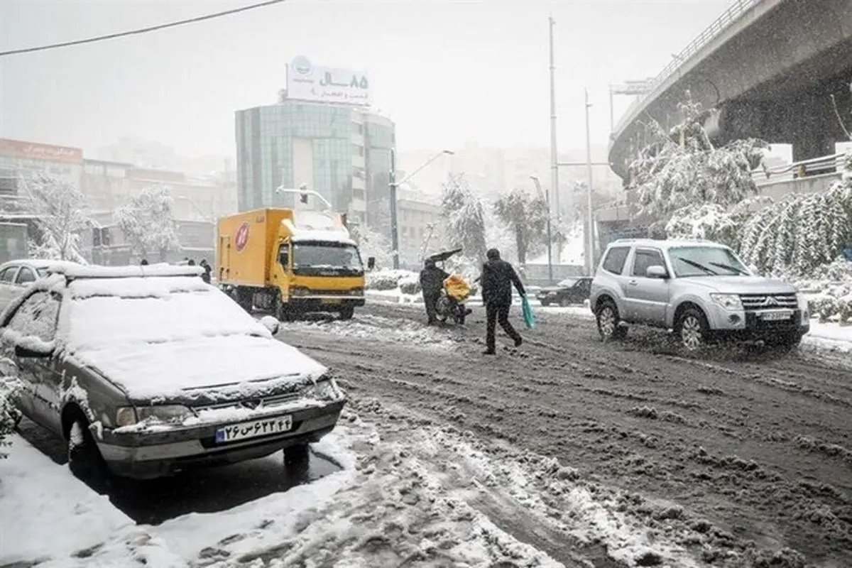 هواشناسی ایران ۱۴۰۰/۰۹/۱۵؛ بارش برف و باران در ۹ استان/ هشدار بارش‌های سیل‌آسا و کولاک برف