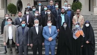 مخبر: بدون استقراض از بانک مرکزی حقوق کارمندان را پرداخت کردیم/ میانگین ذخایر کشور بالای ۶۵ درصد است