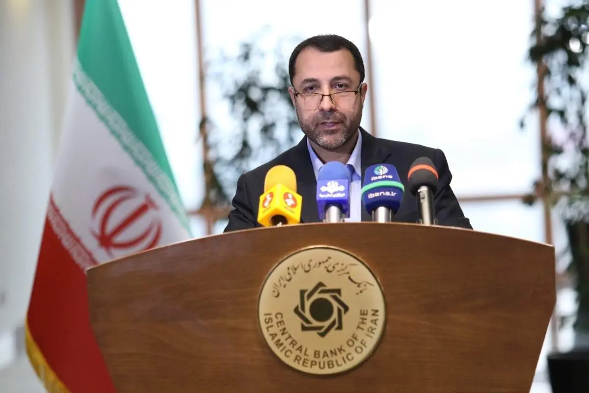 رئیس کل بانک مرکزی در بازدید میدانی از صرافی‌ها: مردم هر چقدر ارز نیاز داشته باشند، تامین می‌کنیم