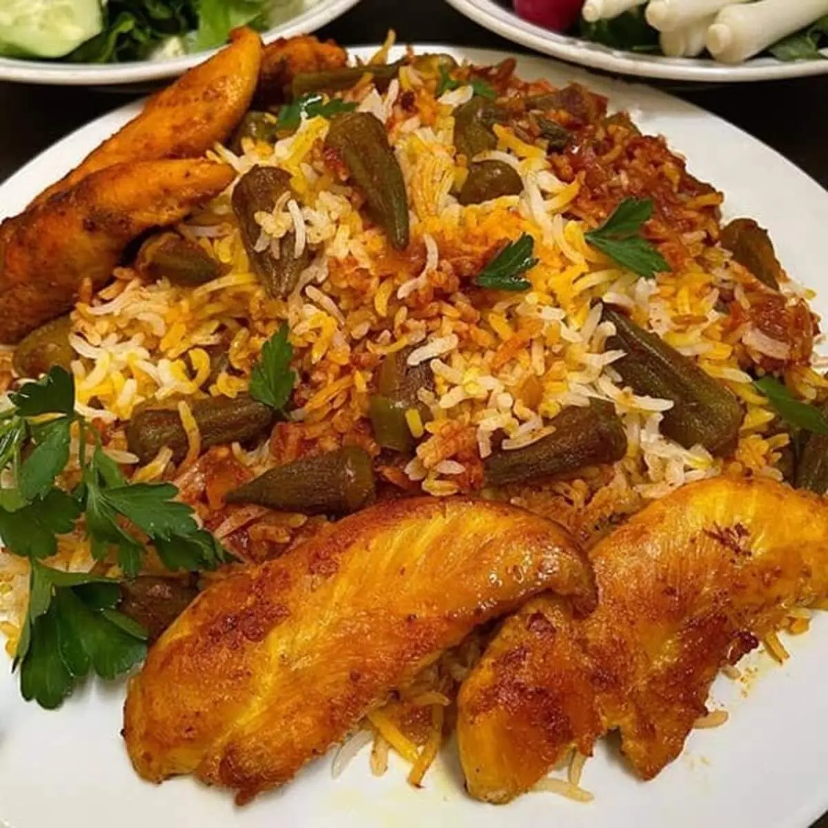 طرز تهیه بامیه پلو با مرغ