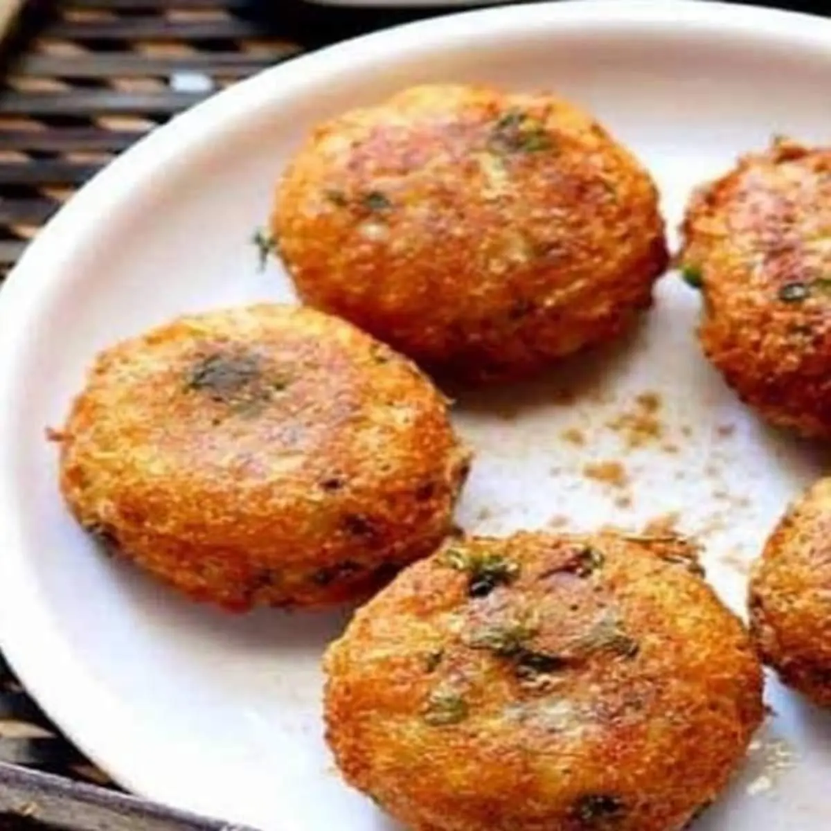 طرز تهیه کوکو سیب زمینی پاکستانی