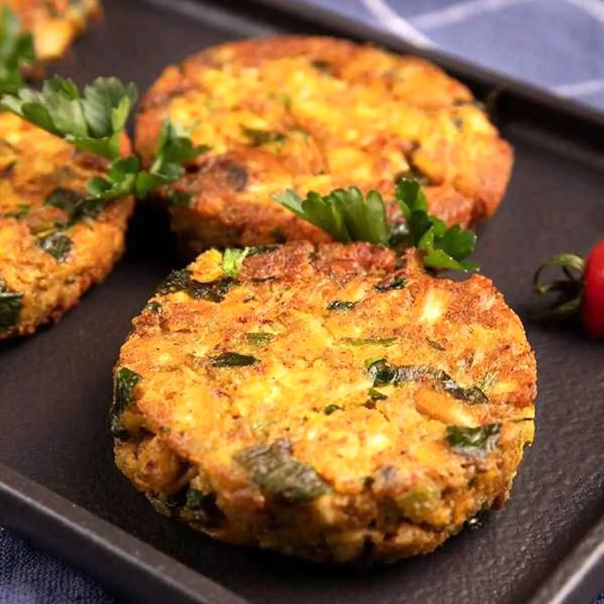 طرز تهیه کوکو مرغ و قارچ