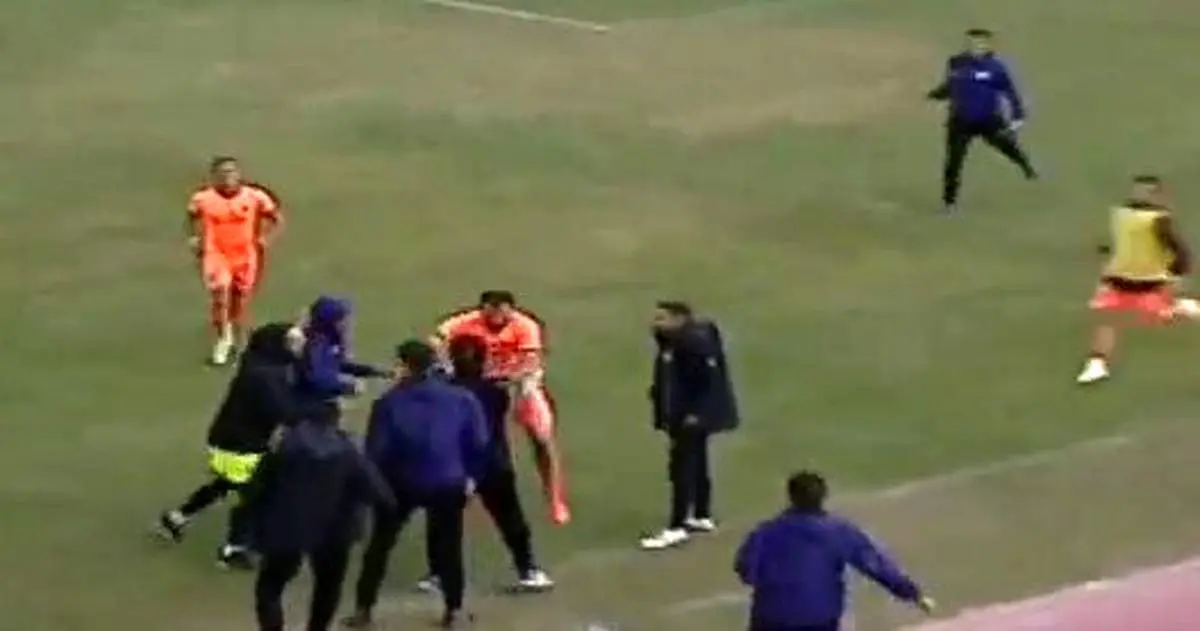 سوپرگل میلاد شعبانلو در دیدار مس شهر بابک و خیبر + فیلم