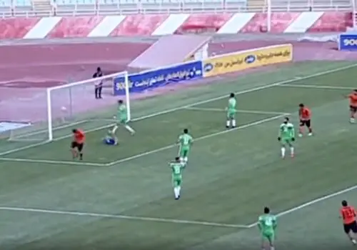 حضور فردوسی پور در مراسم ترحیم برادر جواد خیابانی خبرساز شد+ فیلم