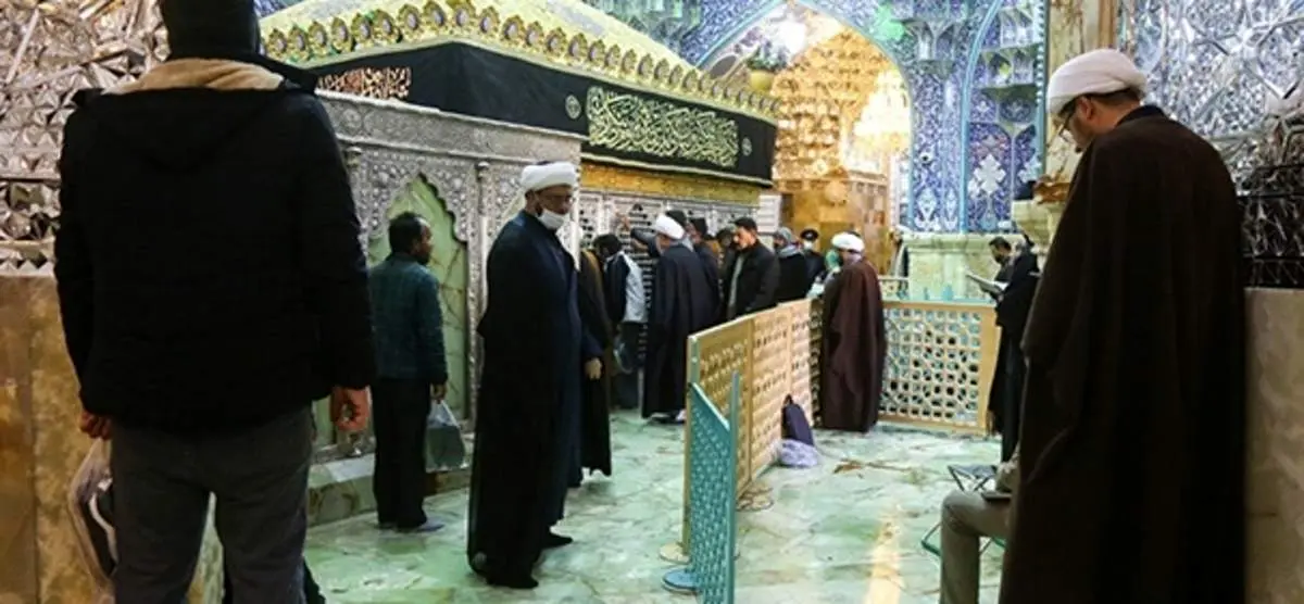 افزایش فاصله فیزیکی میان زائران در اطراف ضریح حرم حضرت معصومه (س)