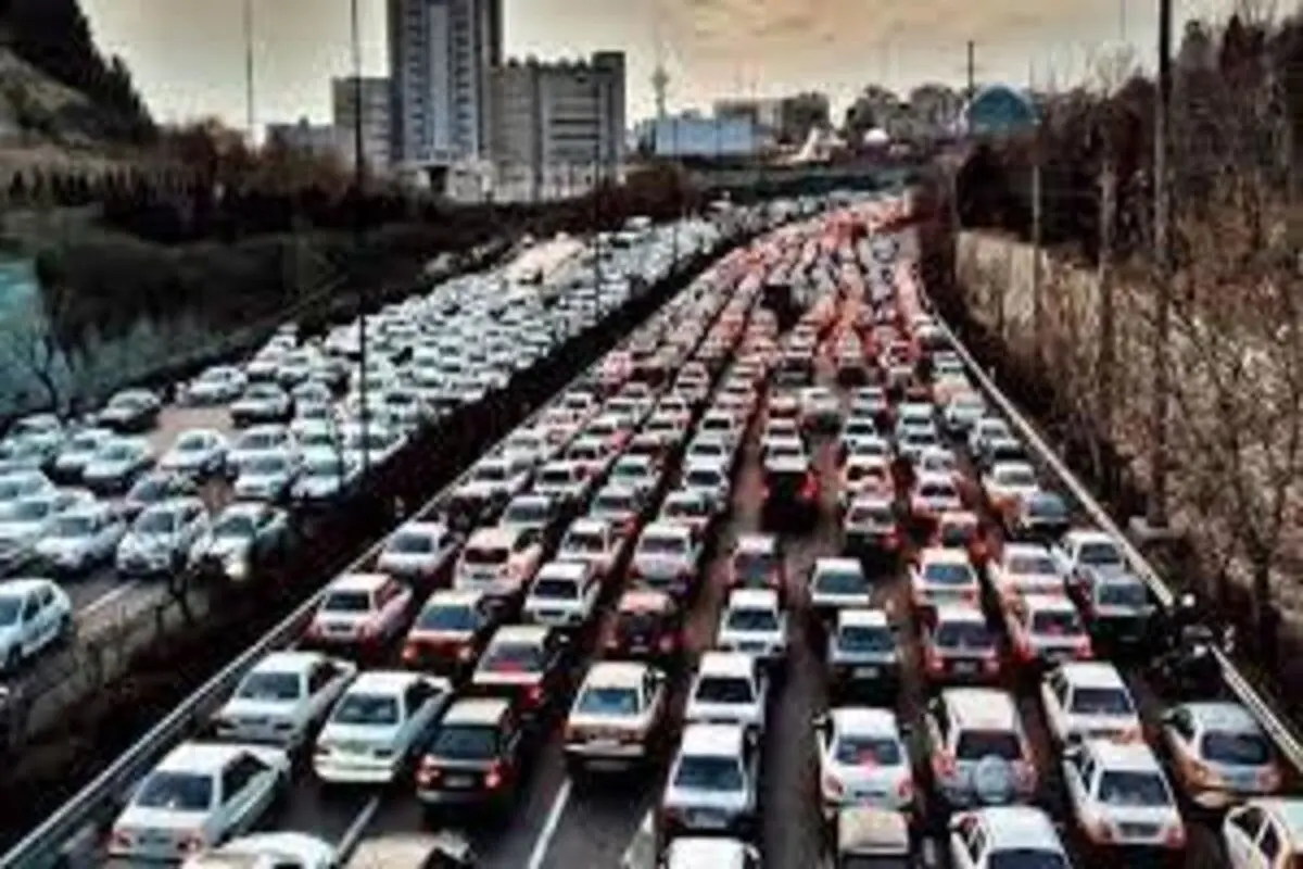 رکورد ترافیک تهران در سال ۱۴۰۰ شکسته شد + فیلم
