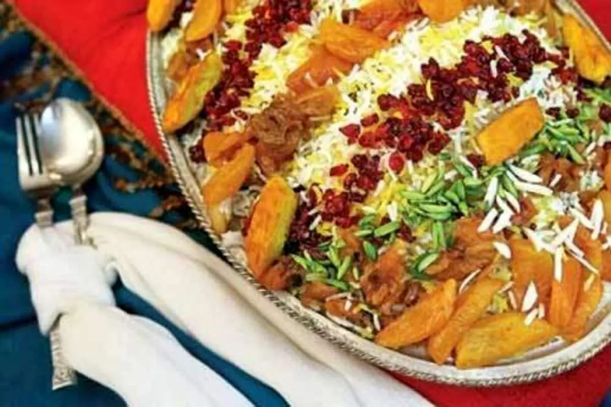 غذا‌های اعیانی برای مهمانی‌های رودربایستی‌داردر این مطلب برای شما چند مدل غذا آموزش داده&zwnj;ایم که در آن&zwnj;ها هم پلوی مخلوط هست هم خورش و هم آش و کباب، ولی نه باقالی پلو و خورش فسنجان. غذا&zwnj;های متفاوت و غیر متداول مجلسی که همه را انگشت به دهان می