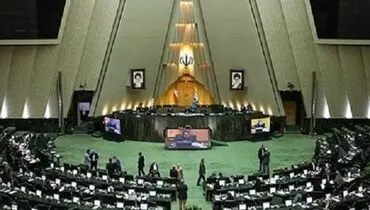 پور ابراهیمی: تاکید مجلس بر حضور رئیس سازمان بورس در جلسه هیئت دولت