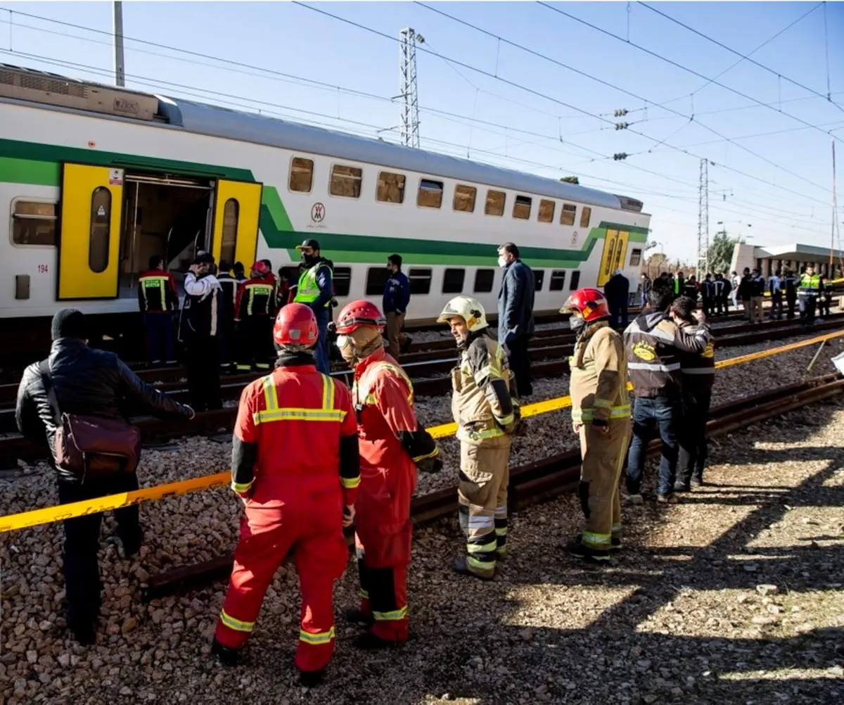 برخورد دو قطار متروی کرج - تهران