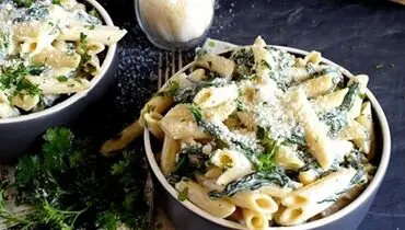 طرز تهیه سالاد پنه مرغ با سس آلفردو
