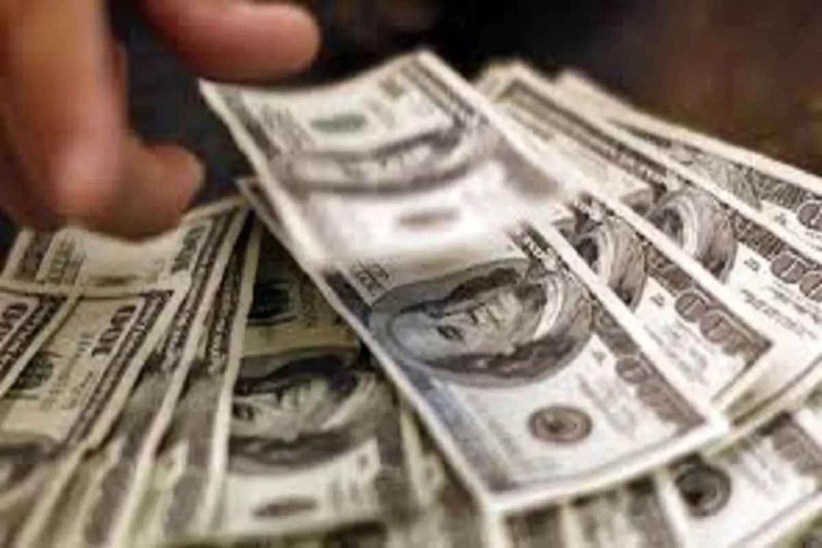 نرخ ارز در بازار آزاد ۱۳ دی ۱۴۰۰؛ دلار ۲۷ هزار و ۳۹۵ تومان است