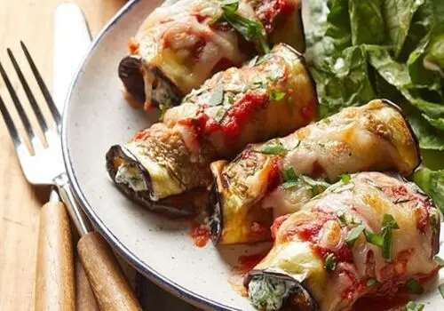 ناهارت با من : طرز تهیه خوراک کدو بادمجان؛ یک غذای ساده و خوشمزه برای همه