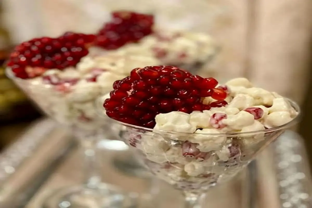 طرز تهیه سالاد انار و گل کلم