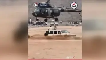 نجات راننده با هلیکوپتر در راس الخیمه امارات + فیلم