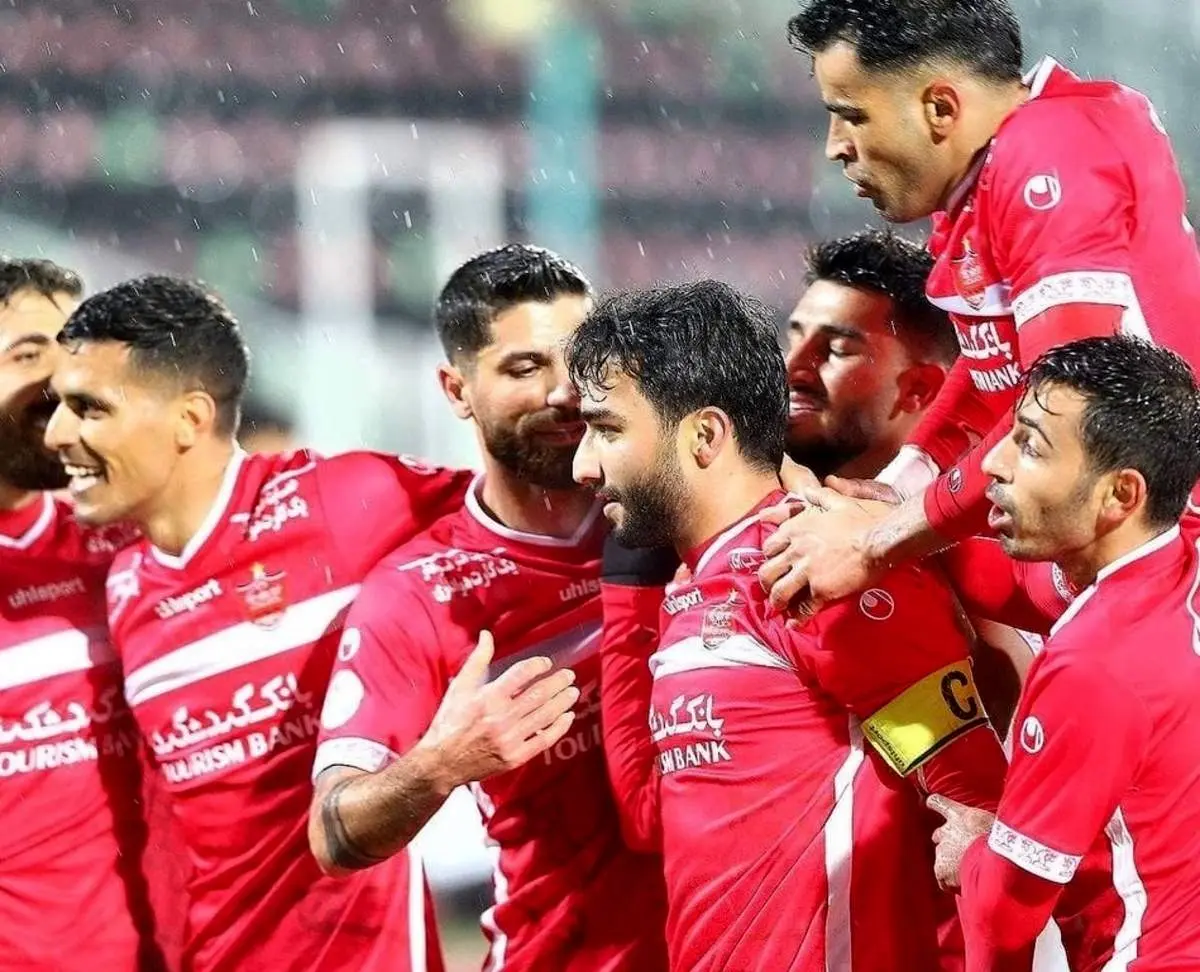 ترکیب احتمالی پرسپولیس مقابل ذوب آهن؛ ورود چپ پای گلزن!