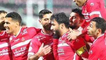 ترکیب احتمالی پرسپولیس مقابل ذوب آهن؛ ورود چپ پای گلزن!