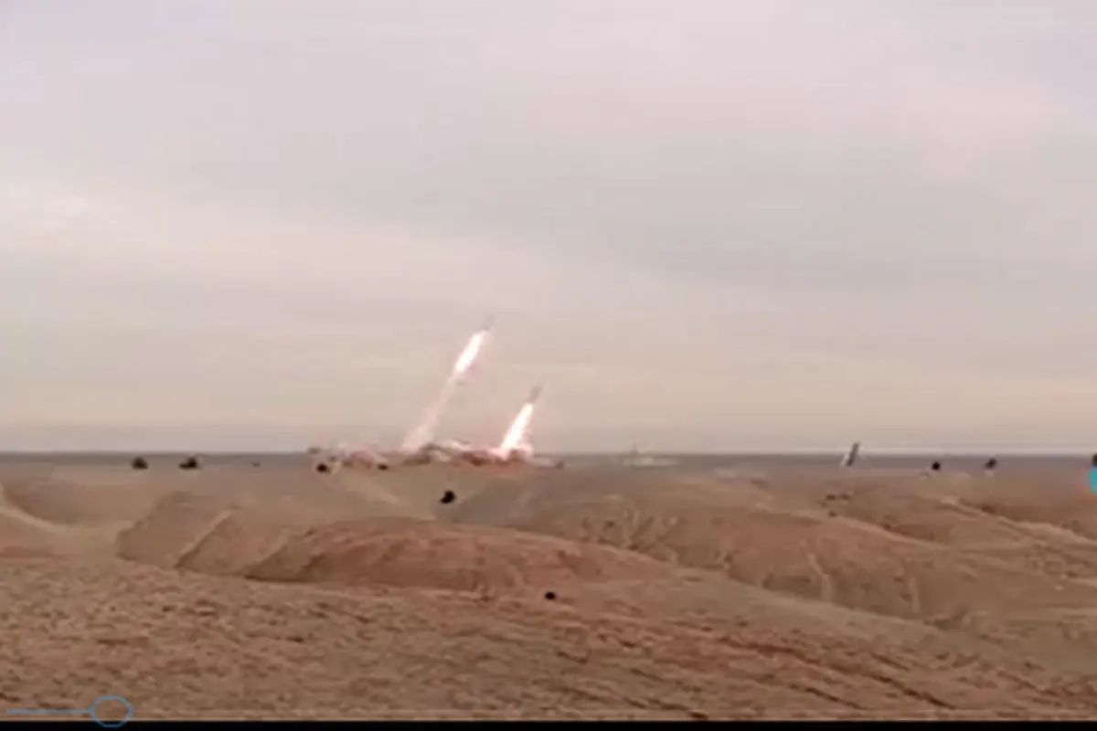 ببینید | لحظه شلیک همزمان ۱۶ موشک بالستیک ایرانی/سرلشکر باقری: توان شلیک همزمان صدها موشک را داریم