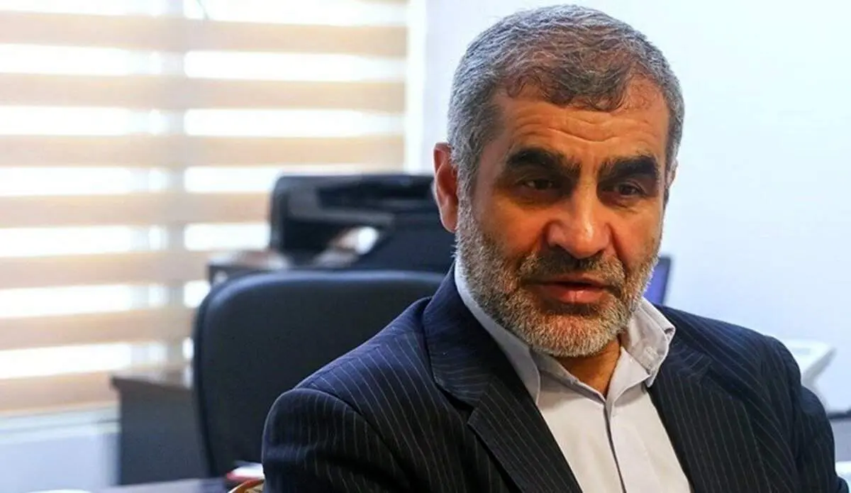 نایب رئیس مجلس در محل شهادت سردار سلیمانی | نمایی از بازمانده خودرو حامل سردار پس از حمله تروریستها + عکس