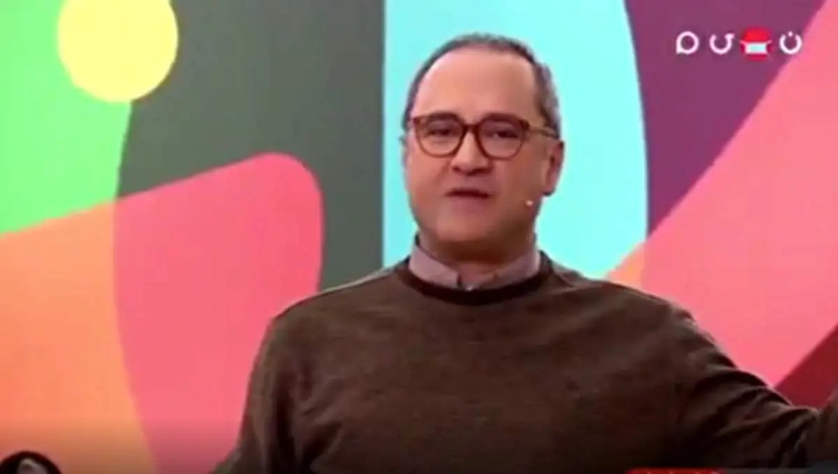 وقتی رامبد جوان اسم مهمان برنامه‌اش را فراموش کرد!+ فیلم