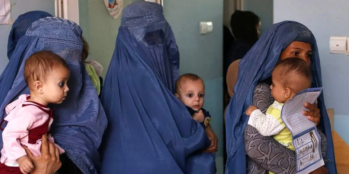 سرما، گرسنگی و سقوط اقتصادی؛ افغانها به دنبال فرار از مرگ تدریجی