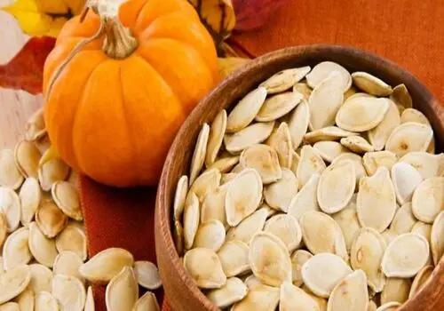 ۱۰ راهکار ساده برای تزیین کدو شب یلدا + عکس
