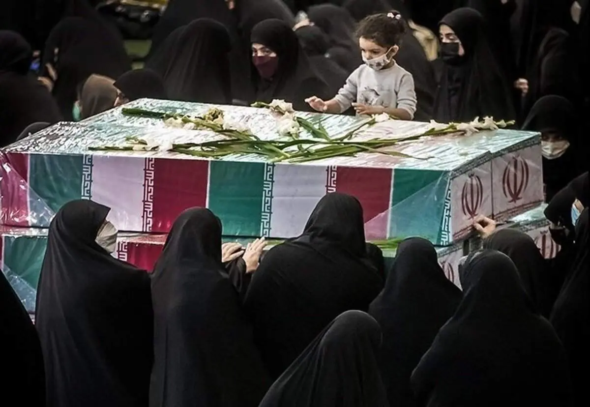 آغاز مراسم تشییع پیکر ۱۵۰ شهید گمنام از دانشگاه تهران + فیلم
