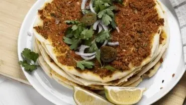 طرز تهیه لاهماجون؛ پیتزایی به روش ترک‌ها