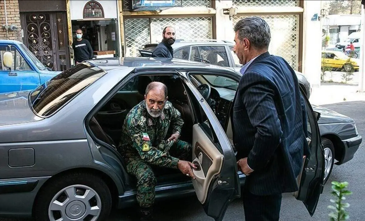 ناگفته‌های فرمانده یگان ویژه از ناآرامی‌های اصفهان | سنگین‌ترین سلاح ما تفنگ ساچمه‌زن بود؛ سلاح جنگی نداشتیم | سنگ زدند؛ با آرامش برخورد شد