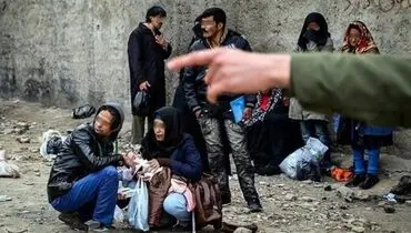 چرا بیش از ۸۰ درصد تماس گیرندگان با خط ملی اعتیاد زنان هستند؟