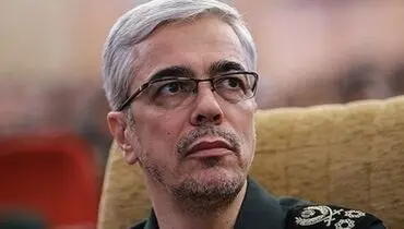 تاکید سرلشکر باقری بر ارائه واقعیت دفاع مقدس بدون تحریف
