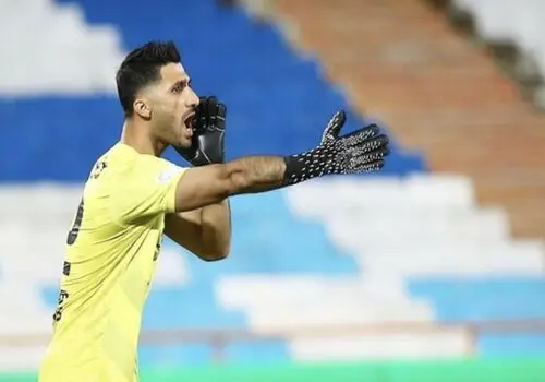 گلر سابق استقلال پرسپولیسی شد!+ عکس