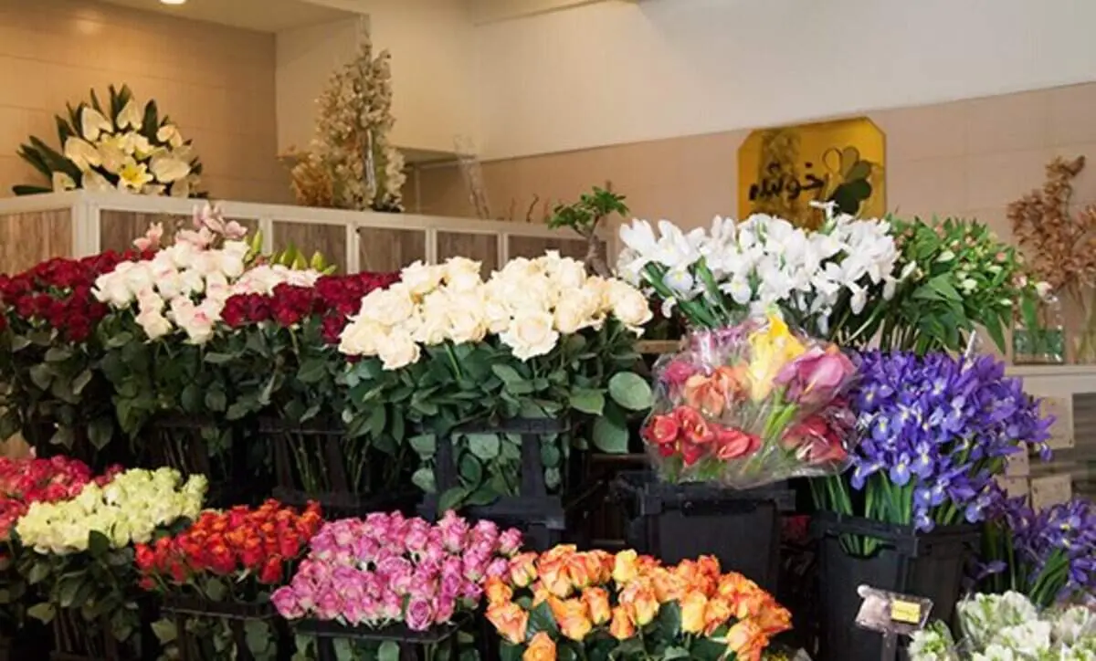قیمت های عجیب گل در آستانه روز مادر