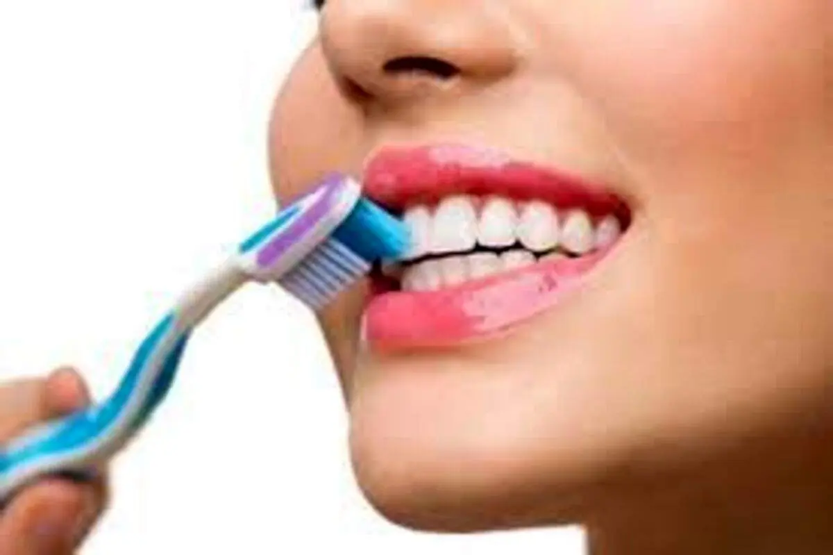 چقدر زمان برای مسواک کردن لازم است؟ + فیلم
