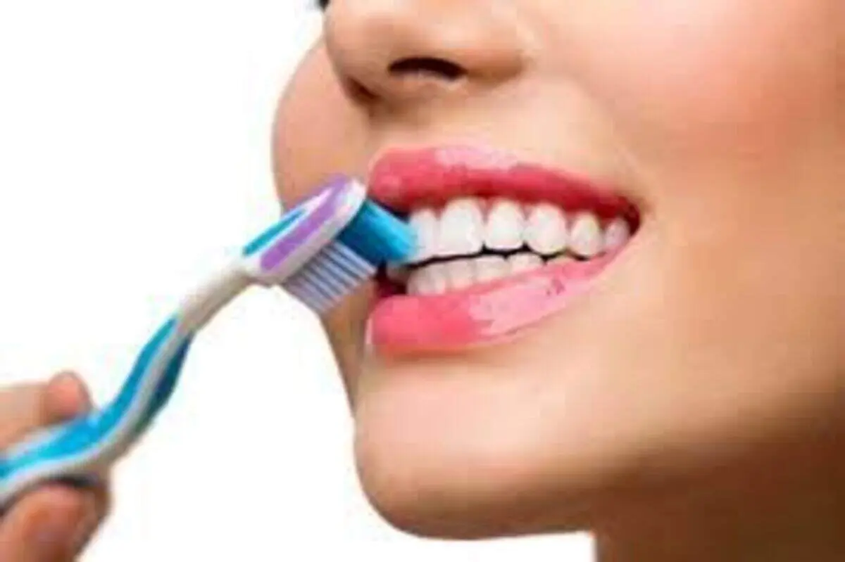 چقدر زمان برای مسواک کردن لازم است؟ + فیلم