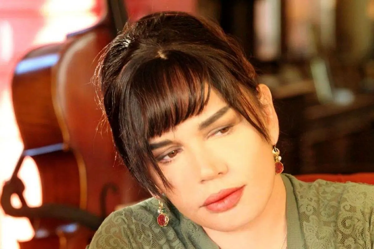 سزن آکسو خواننده زن ترکیه متهم به توهین به مقدسات شد