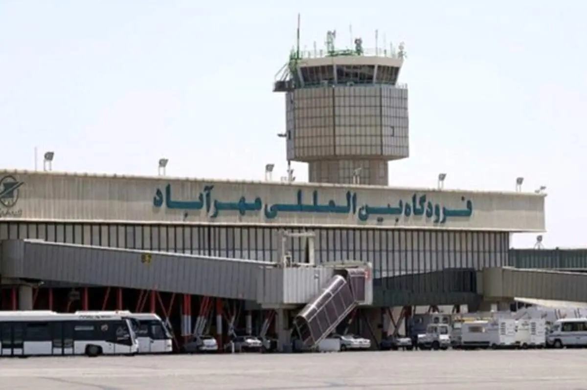 علت برخورد اتوبوس با هواپیما در فرودگاه مهرآباد چه بود؟ + تصاویر