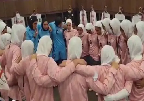 جشن صعود تیم ملی فوتبال بانوان ایران مقابل اردن + فیلم