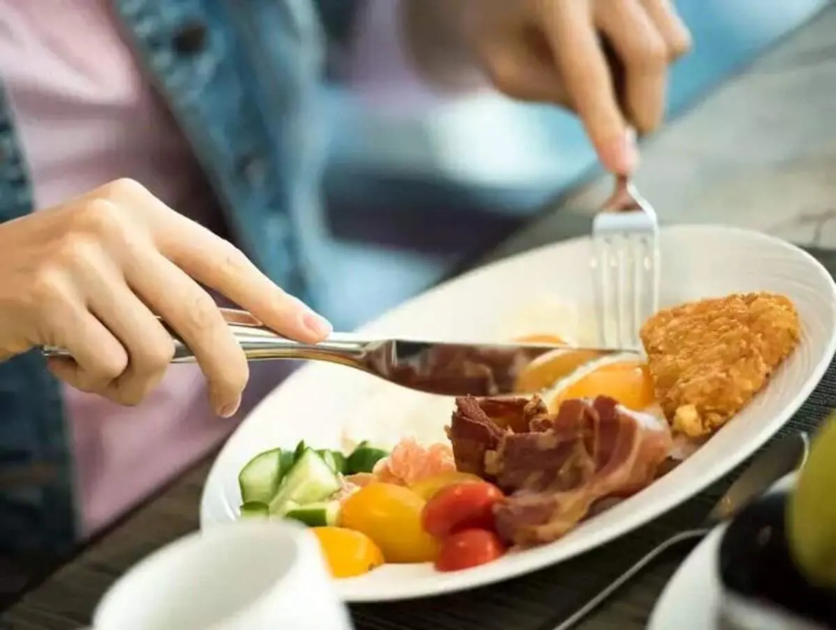 این ۱۰ غذا را بخورید شب خواب بد میبینید