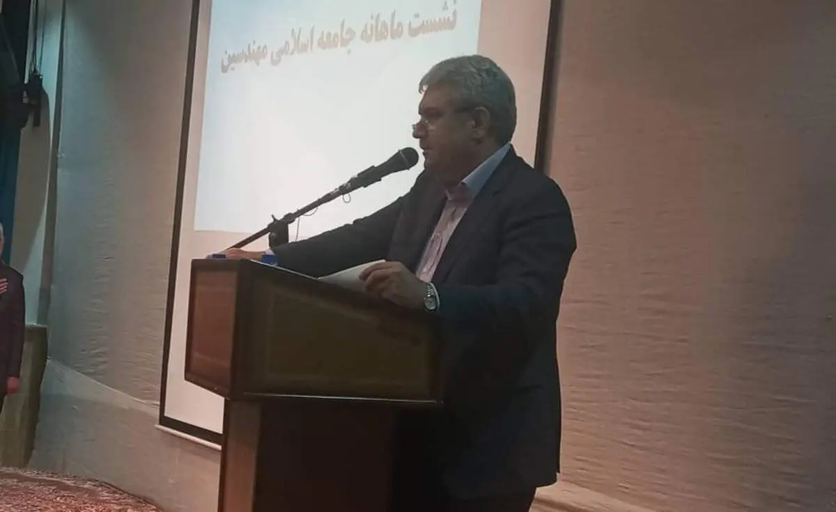 معاون رئیس جمهور: آمار فرار مغزها صحیح نیست/ در ماه ۲ نخبه به کشور بر می‌گردند
