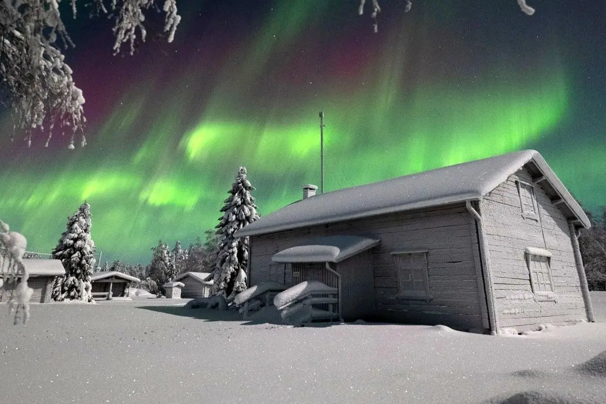 شفق قطبی در فنلاند؛ زیبایی مسحورکننده نورها + فیلم