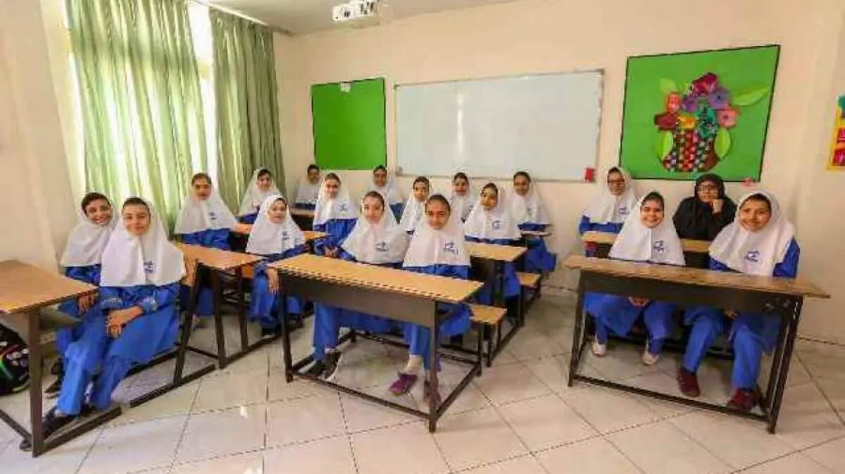 جلوی آسیب‌های اجتماعی را از دبستان باید گرفت