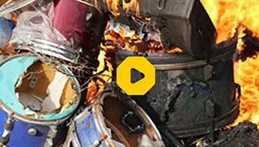 سوزاندن آلات موسیقی توسط طالبان؛ گریه سوزناک نوازندگان و خنده ماموران+ فیلم