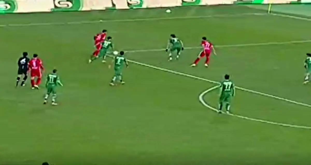 گل دوم پرسپولیس به ذوب آهن توسط عبدی+ فیلم